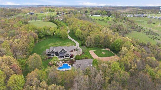5709 N Montour Rd, Richland, PA 15044