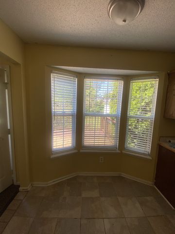 838 Turtle Creek Rd, Clarksville, TN 37043