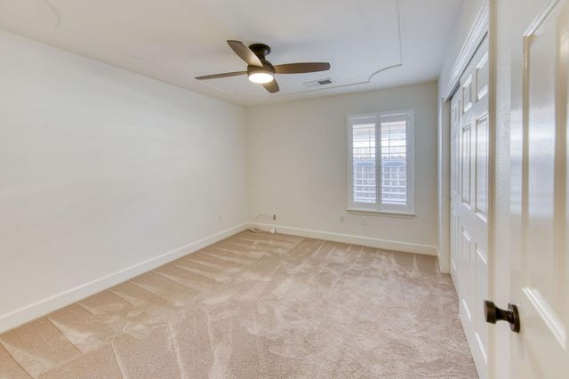 418 S Creek Drive, Madera, CA 93637