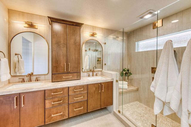 418 S Creek Drive, Madera, CA 93637