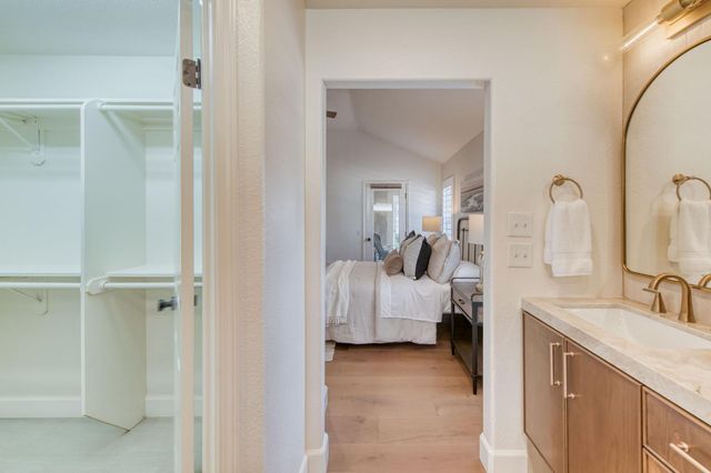 418 S Creek Drive, Madera, CA 93637