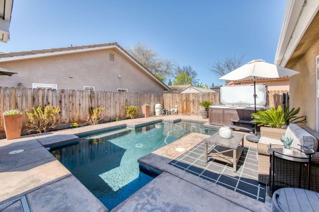 418 S Creek Drive, Madera, CA 93637