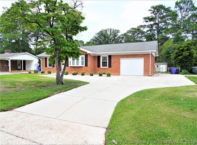 319 Whitney Drive, Fayetteville, NC 28303