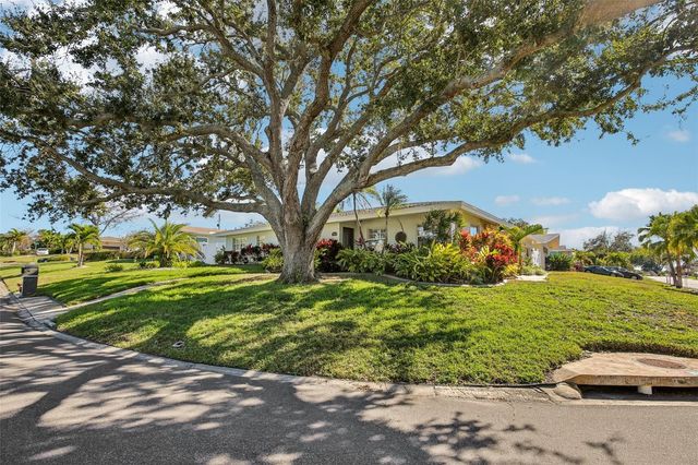 3966 HIGH BLUFF DRIVE, Largo, FL 33770