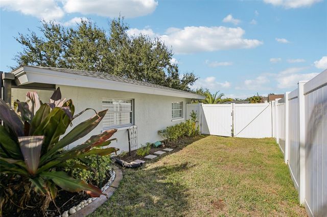 3966 HIGH BLUFF DRIVE, Largo, FL 33770