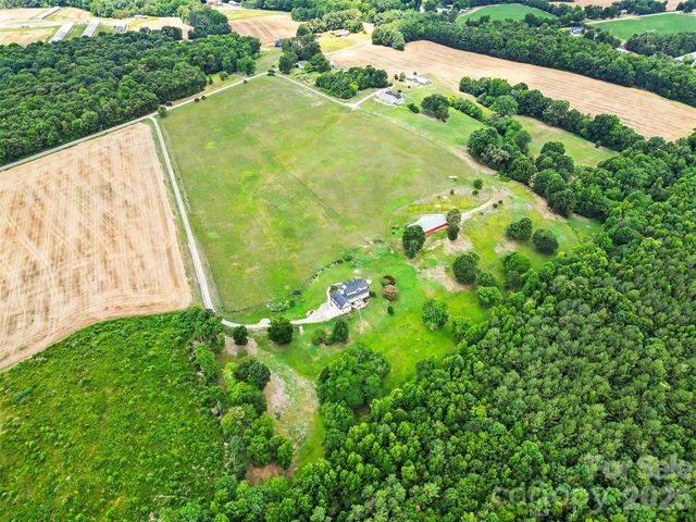 940 Wade Funderburk Road, Pageland, SC 29728