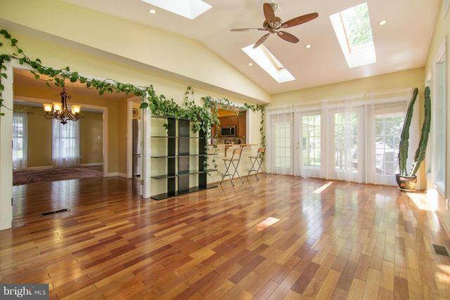 11957 GOVERNORS CT, Woodbridge, VA 22192