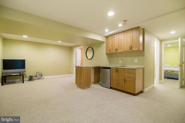 11957 GOVERNORS CT, Woodbridge, VA 22192