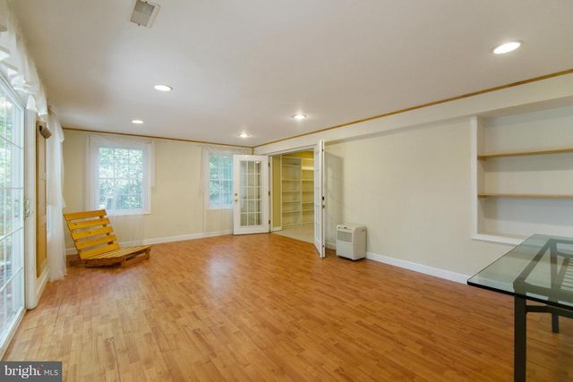 11957 GOVERNORS CT, Woodbridge, VA 22192
