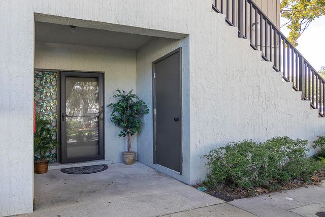 1 Talavera Ct, St Augustine, FL 32086