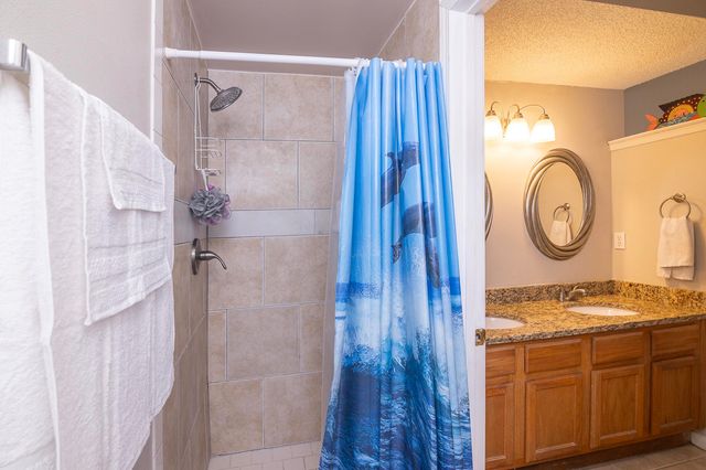 1 Talavera Ct, St Augustine, FL 32086