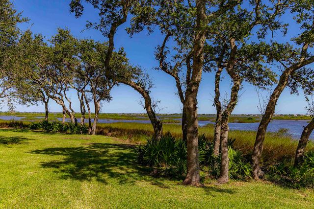 1 Talavera Ct, St Augustine, FL 32086