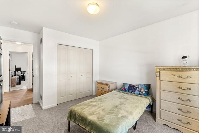 17 MAYFLOWER DR, Jonestown, PA 17038