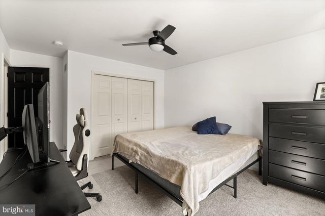 17 MAYFLOWER DR, Jonestown, PA 17038