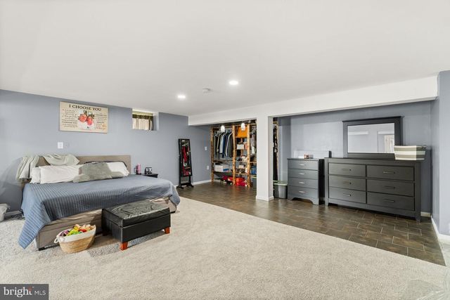17 MAYFLOWER DR, Jonestown, PA 17038