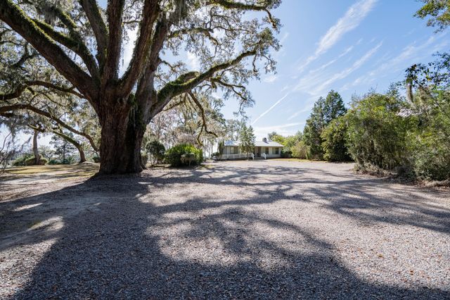 207 Bull Point Drive, Seabrook, SC 29940