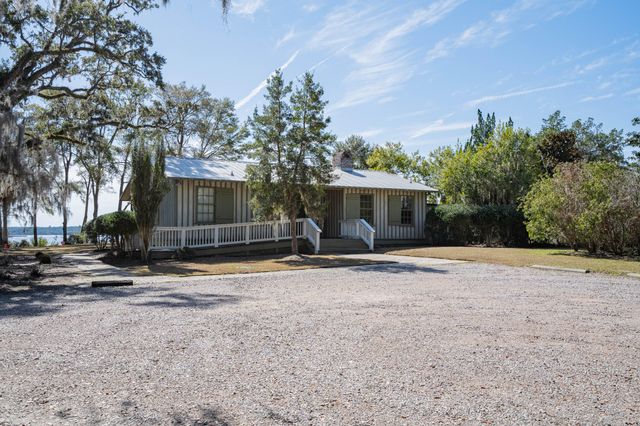 207 Bull Point Drive, Seabrook, SC 29940