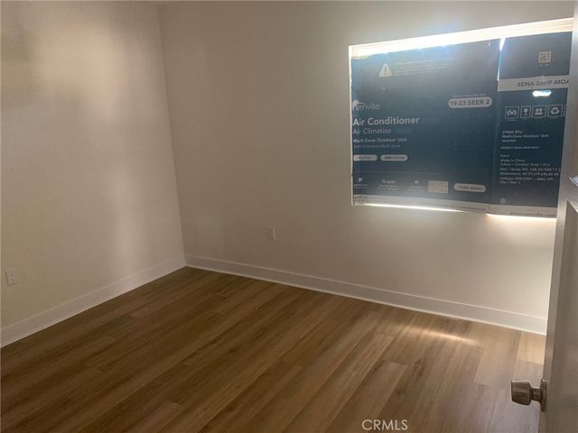 11818 Victory Boulevard, North Hollywood, CA 91606