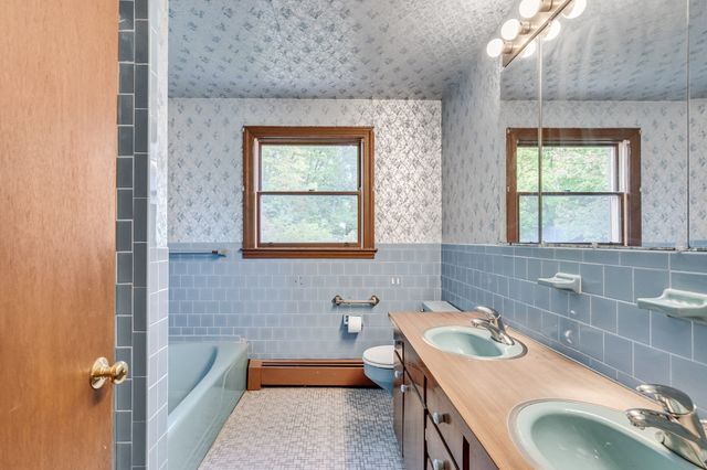 143 Withington Rd, Newton, MA 02458