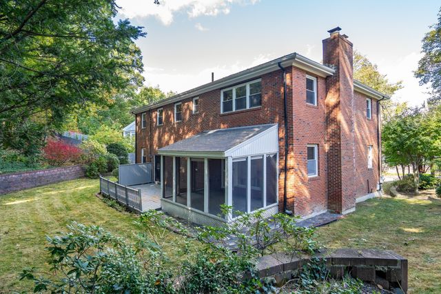 143 Withington Rd, Newton, MA 02458