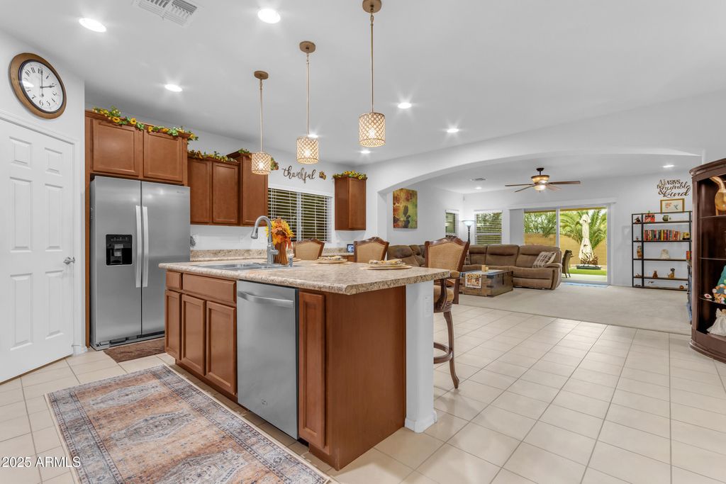 Image 12 of property listing at 5381 W VICTORY Way, Florence, AZ 85132