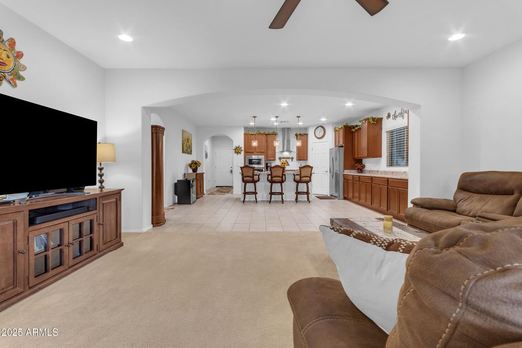 Image 18 of property listing at 5381 W VICTORY Way, Florence, AZ 85132