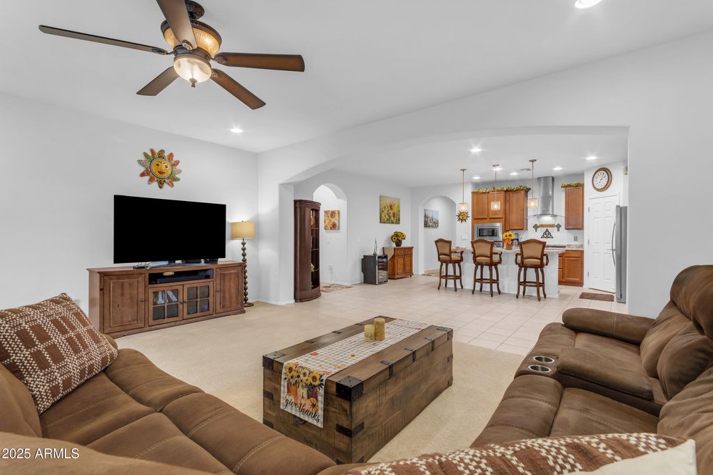 Image 19 of property listing at 5381 W VICTORY Way, Florence, AZ 85132