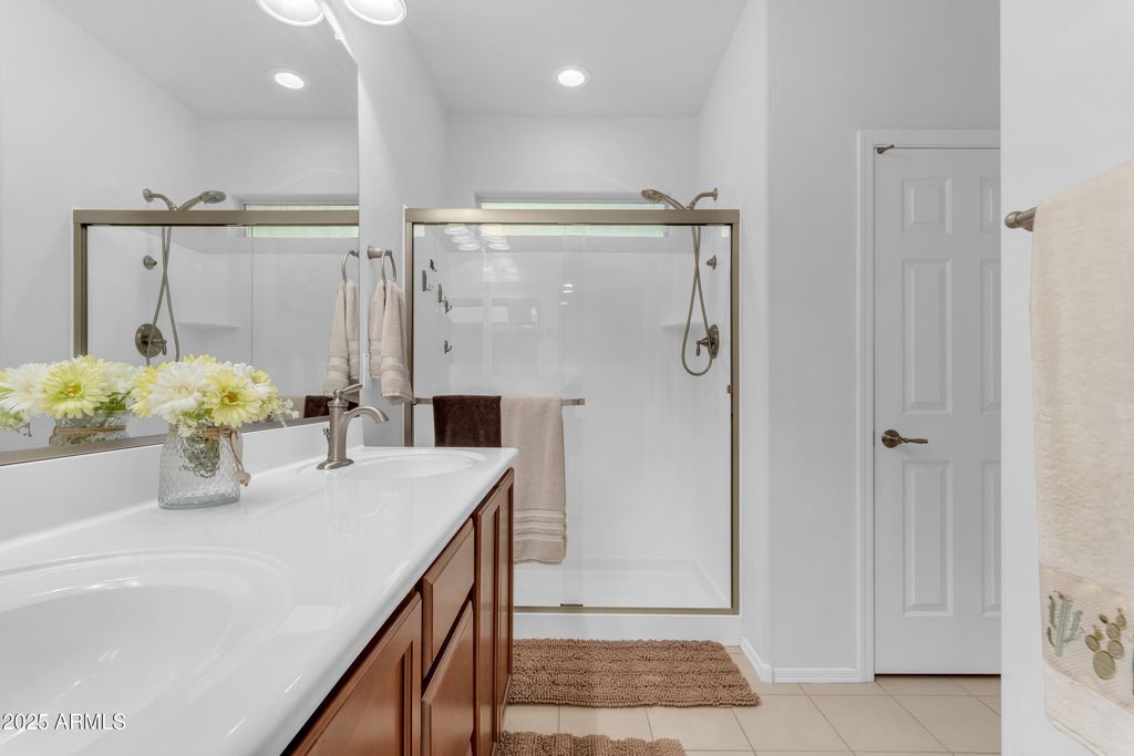 Image 24 of property listing at 5381 W VICTORY Way, Florence, AZ 85132