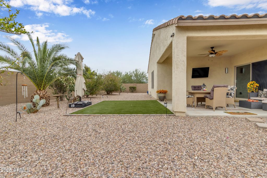 Image 40 of property listing at 5381 W VICTORY Way, Florence, AZ 85132