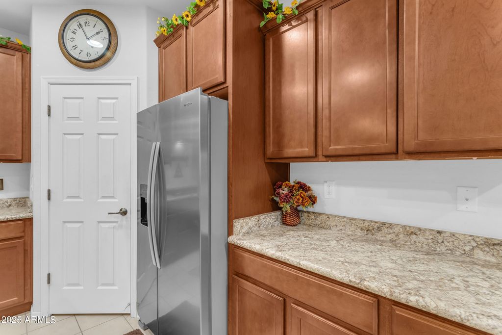 Image 7 of property listing at 5381 W VICTORY Way, Florence, AZ 85132