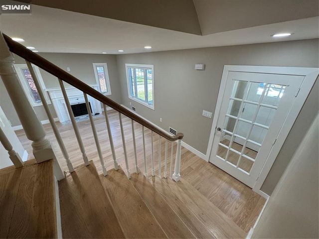 8 Dohrman Avenue, Teaneck, NJ 07666