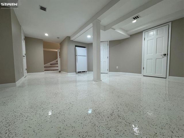 8 Dohrman Avenue, Teaneck, NJ 07666