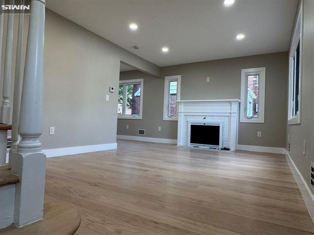 8 Dohrman Avenue, Teaneck, NJ 07666