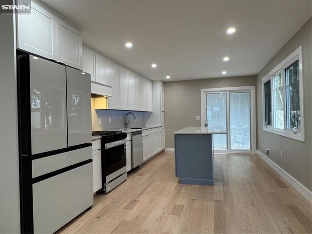 8 Dohrman Avenue, Teaneck, NJ 07666