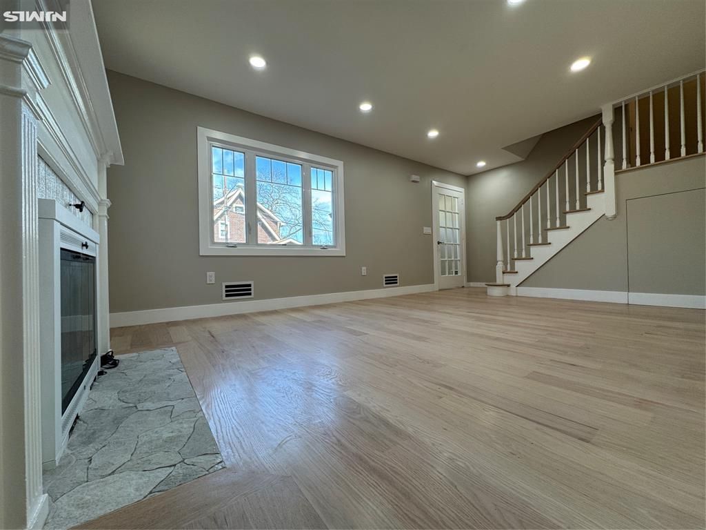 8 Dohrman Avenue, Teaneck, NJ 07666