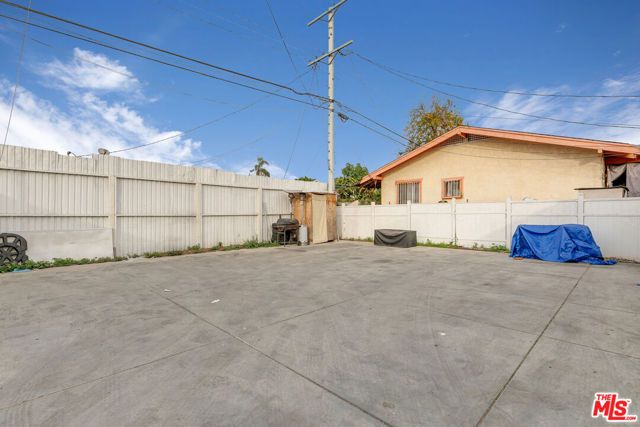 641 W 43rd Street, Los Angeles, CA 90037