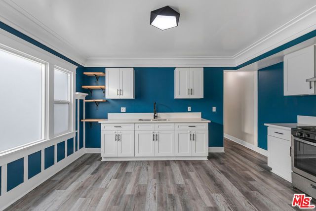 641 W 43rd Street, Los Angeles, CA 90037