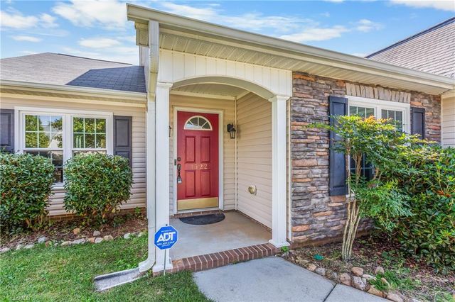 1522 Hamilton Hills Drive, Greensboro, NC 27406