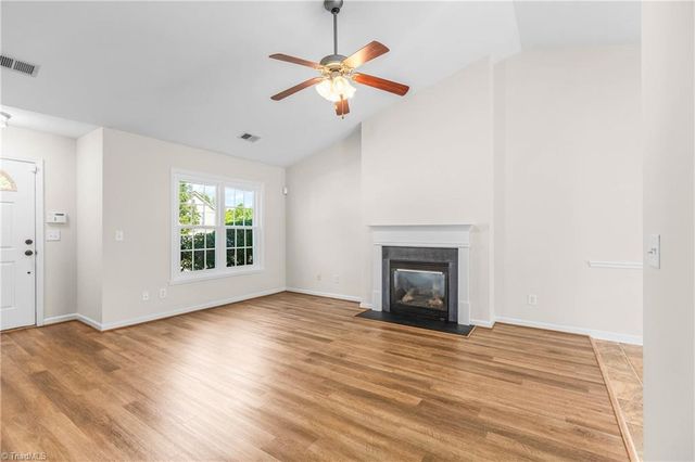 1522 Hamilton Hills Drive, Greensboro, NC 27406