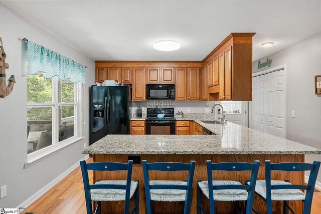 265 Capps Road, Fair Play, SC 29643