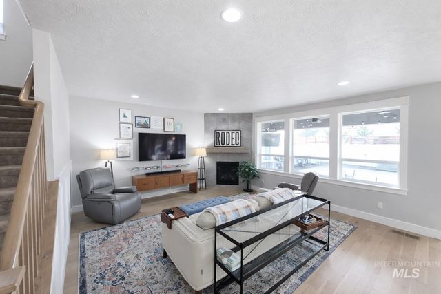 11513 W Soaring Hawk St., Star, ID 83669