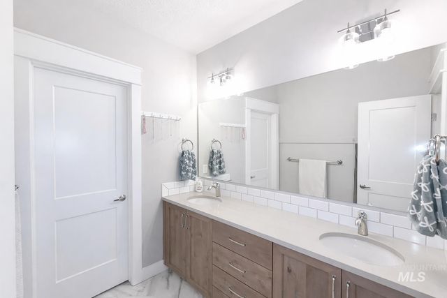 11513 W Soaring Hawk St., Star, ID 83669