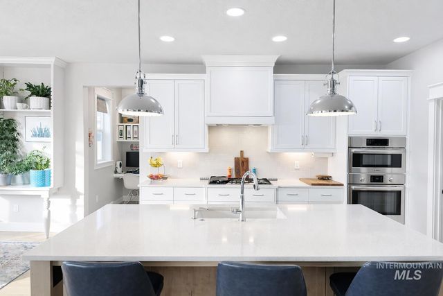 11513 W Soaring Hawk St., Star, ID 83669