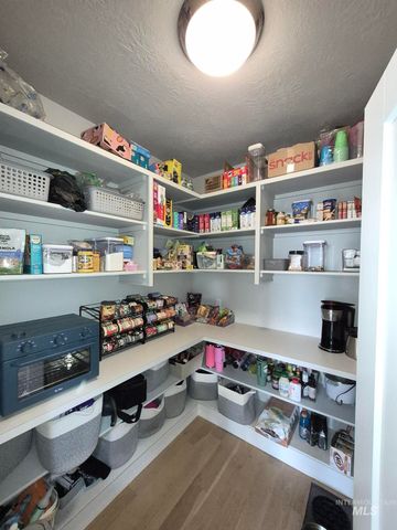 11513 W Soaring Hawk St., Star, ID 83669