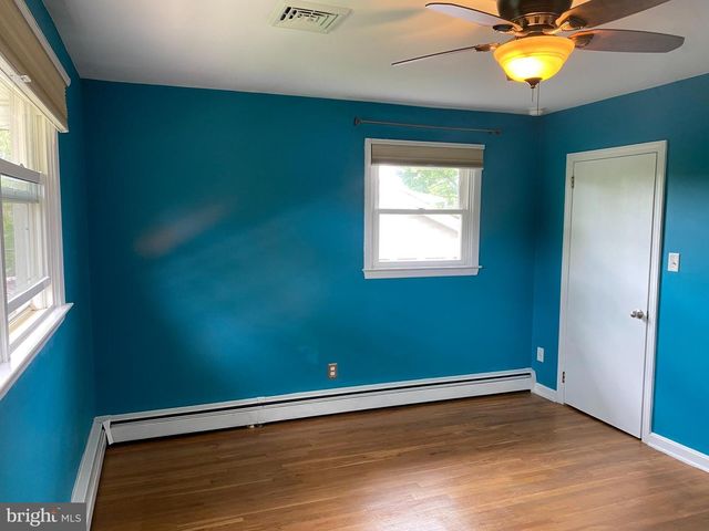 2721 BURNLEY RD, Wilmington, DE 19808