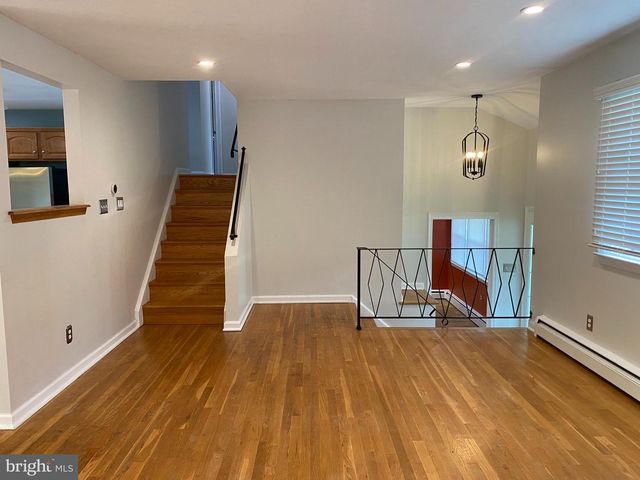 2721 BURNLEY RD, Wilmington, DE 19808