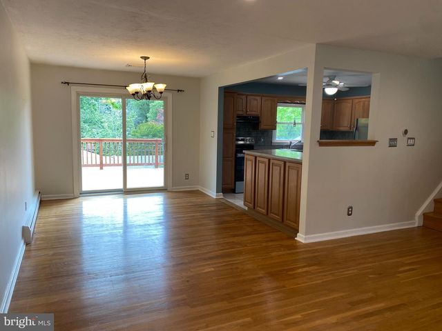 2721 BURNLEY RD, Wilmington, DE 19808
