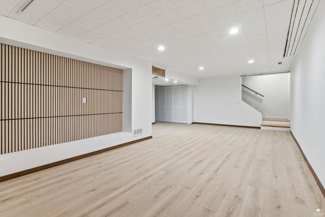 2113 Farmingdale Court, Manhattan, KS 66503