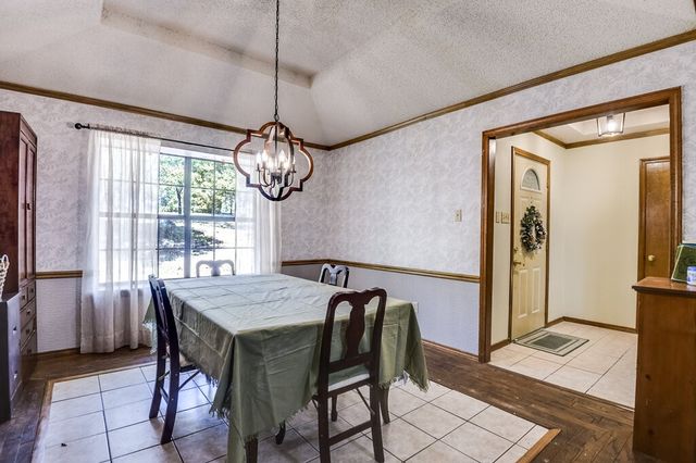 1090 Bells Chapel Road, Pecan Hill, TX 75165
