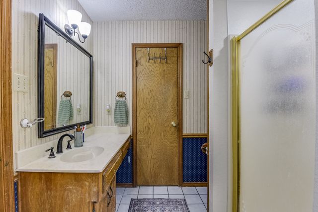 1090 Bells Chapel Road, Pecan Hill, TX 75165